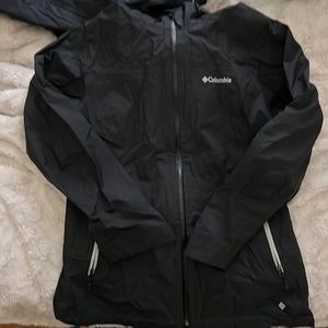 COLUMBIA RAIN JACKET